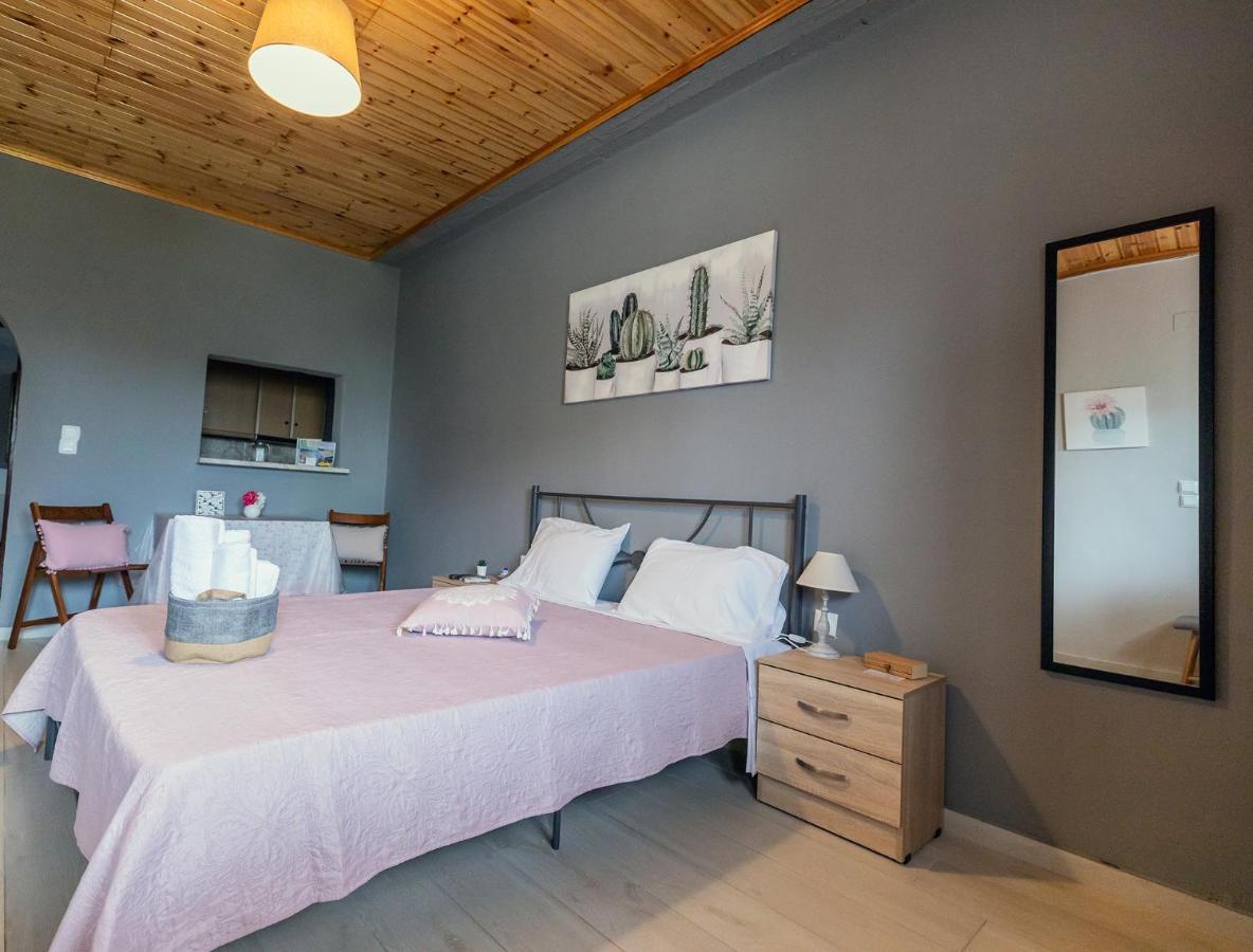 Rose Garden Apartments Mítikasz Kültér fotó