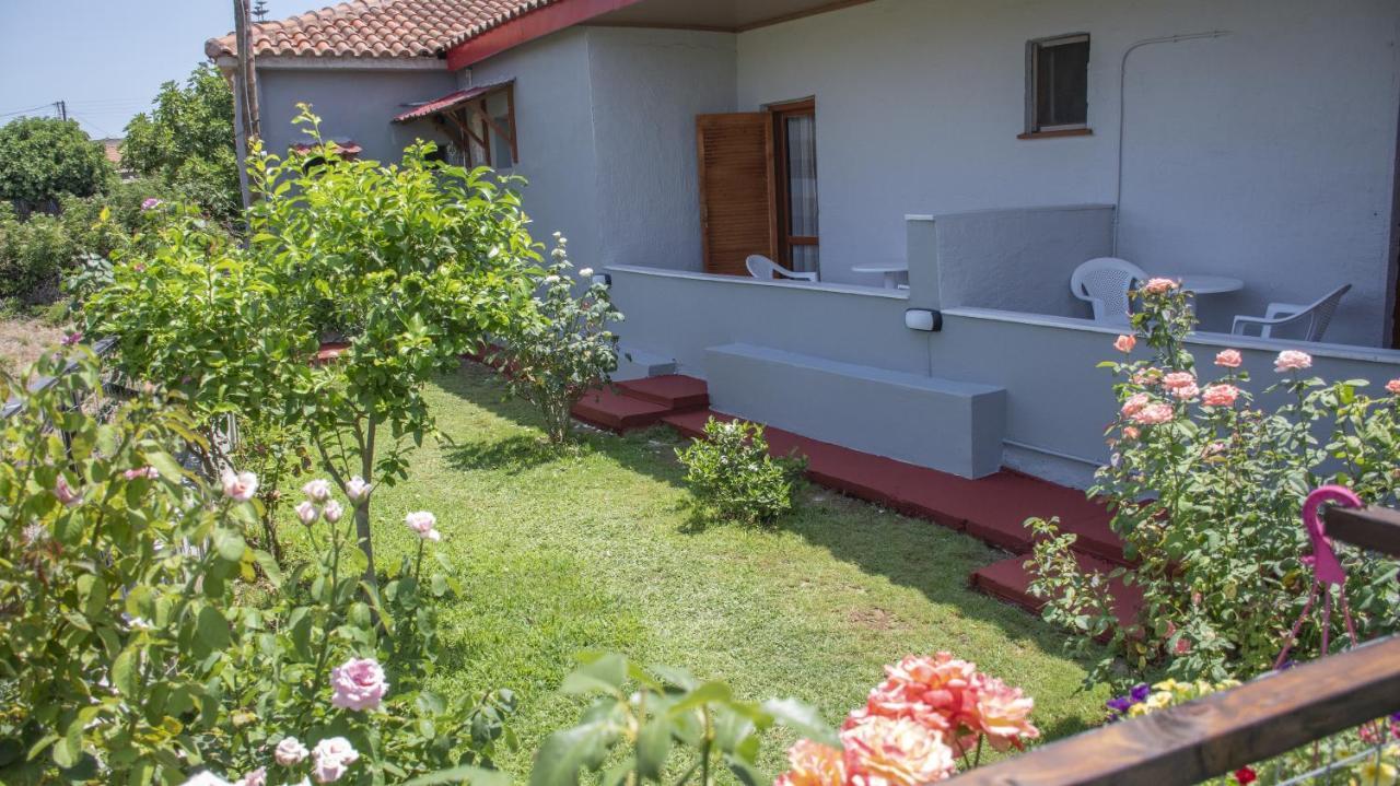 Rose Garden Apartments Mítikasz Kültér fotó