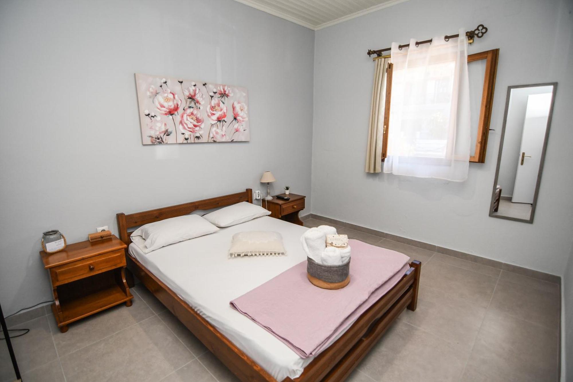 Rose Garden Apartments Mítikasz Kültér fotó