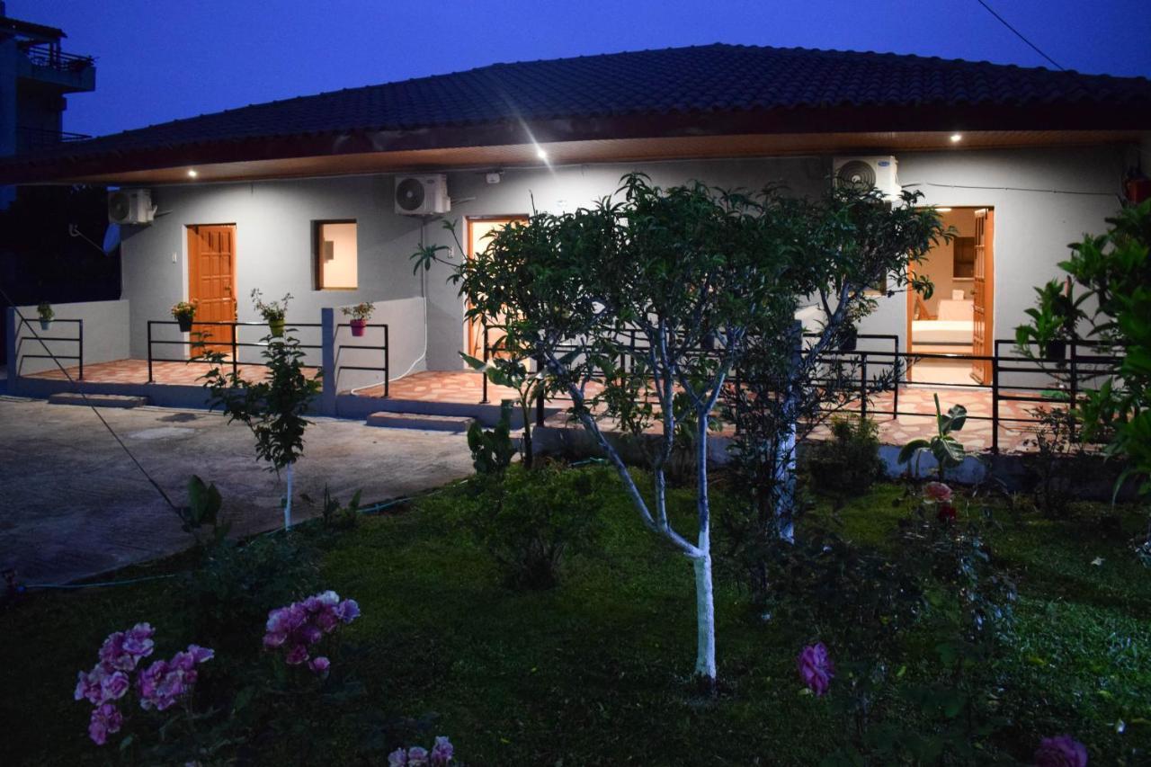 Rose Garden Apartments Mítikasz Kültér fotó